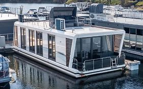 Hausboot Buddy